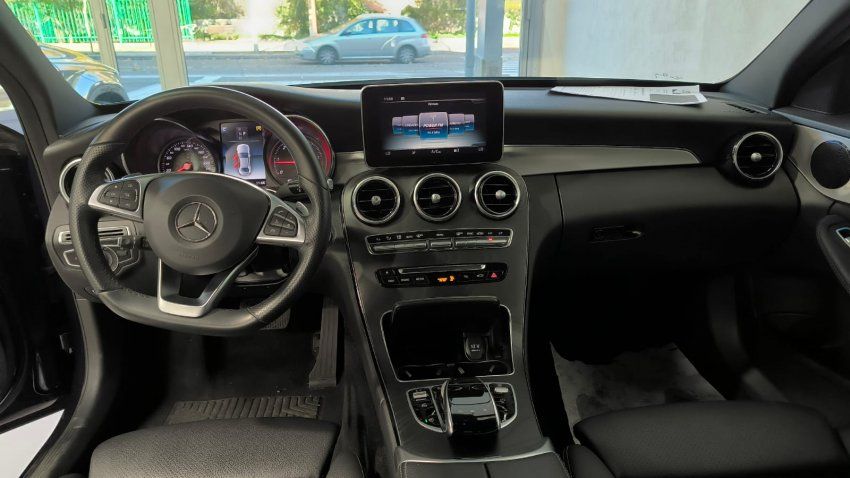 Mercedes C220 CDI AMG LINE Año 2018